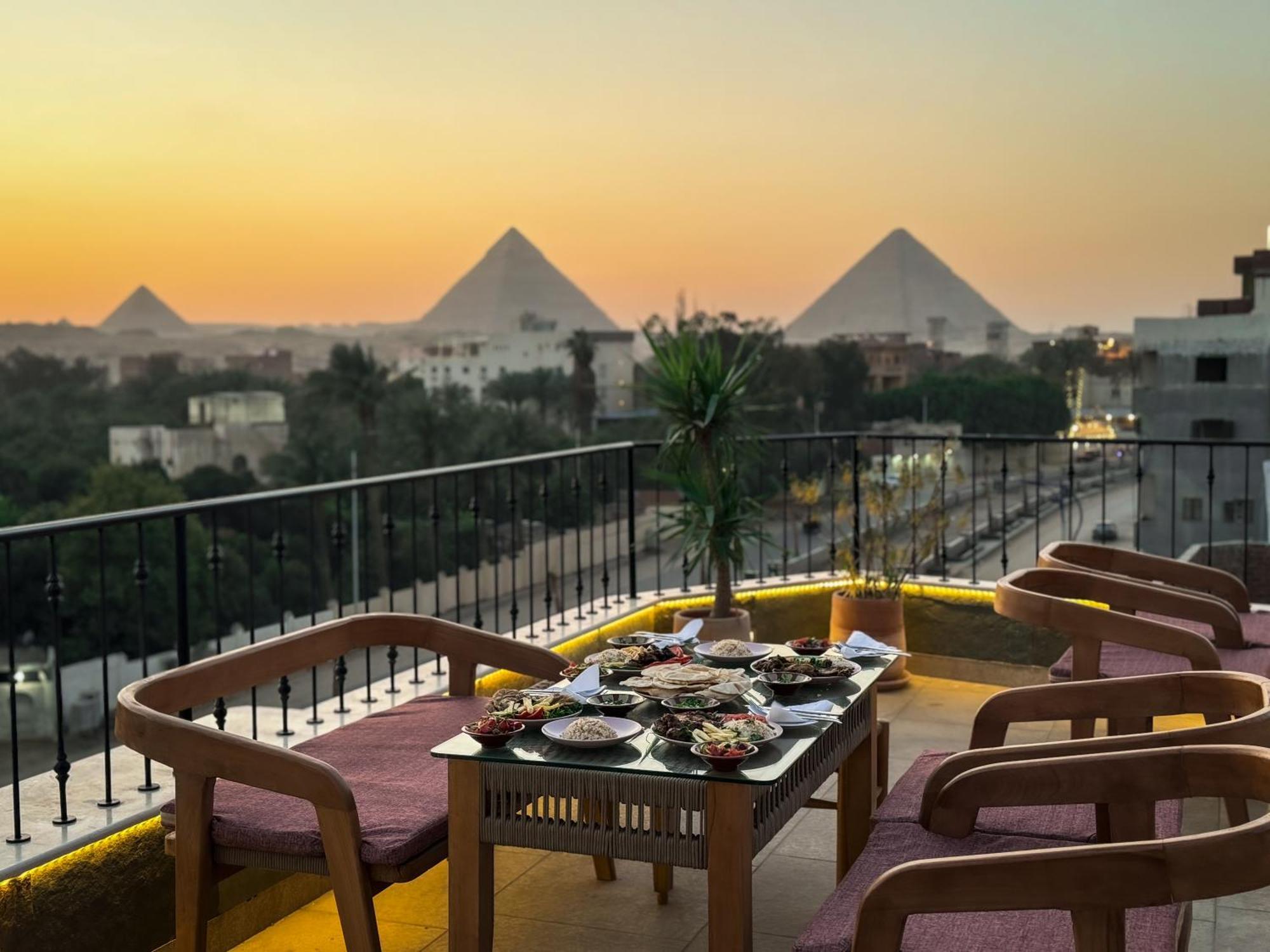 Almas Pyramids View Hotel Kafrat al Jabal Exterior photo